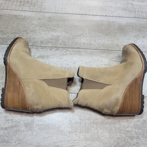 SOREL After Hours Chelsea Tan Wedge Ankle Suede Boot women’s 7.5 - Picture 4 of 13